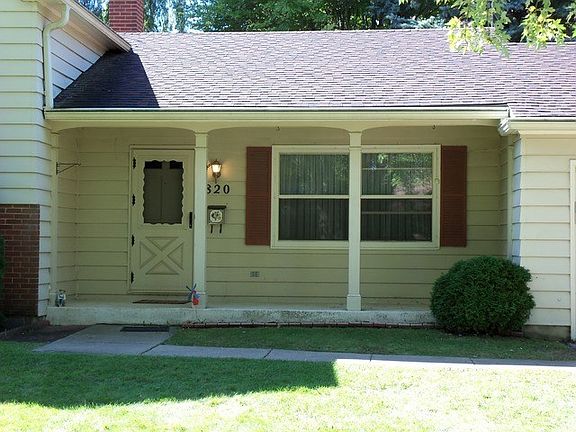 3rd image of 820 Gerry St