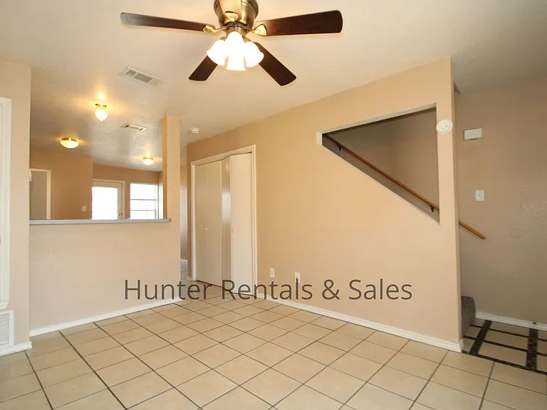 4506C Jeff Scott Dr — Photo 4