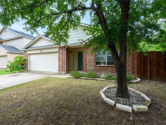 4th image of 1109 Greenbend Dr
