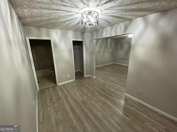 4th image of 280 Bridgestone Ln
