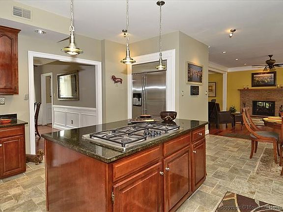 4th image of 12592 Misty Creek Ln