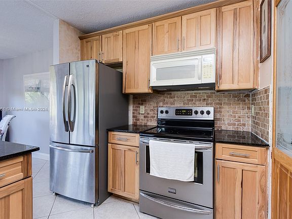 3rd image of 8823 Cleary Blvd #8823