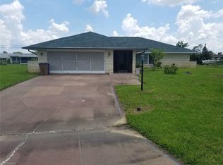 1613 Country Club Pkwy, Lehigh Acres, FL 33936