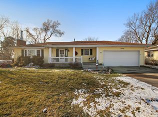 910 N 2750e Rd, Kankakee, IL 60901