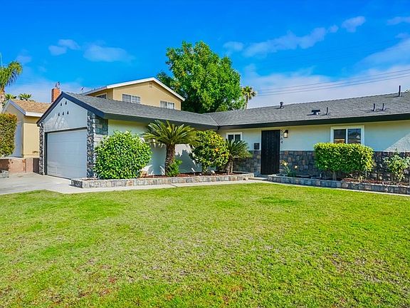 2nd image of 5964 Los Feliz Dr