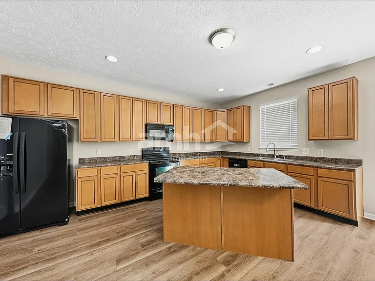 2591 Auburn Ct — Photo 4