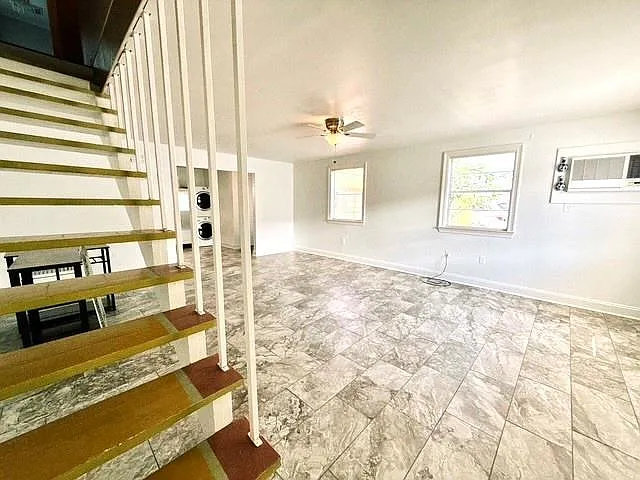 2 bed, 1.5 bath, 1206 sqft, $1,950 — Photo 3