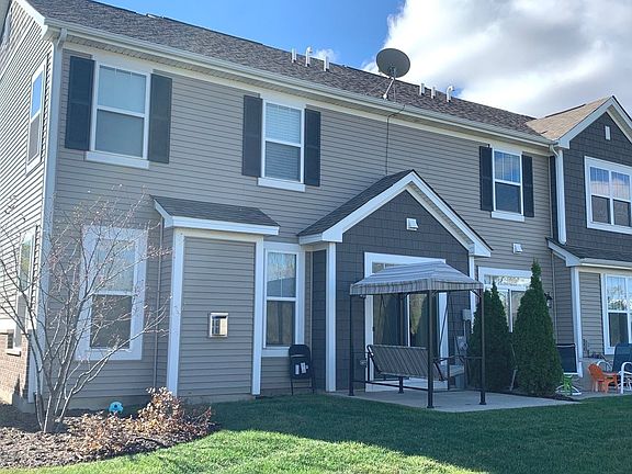 4th image of 16132 W Coneflower Dr
