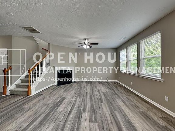 3rd image of 1517 Briarfield Way