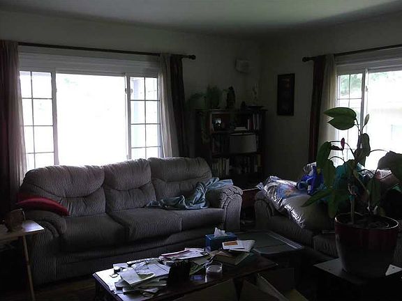 5th image of 608 Grand Ave