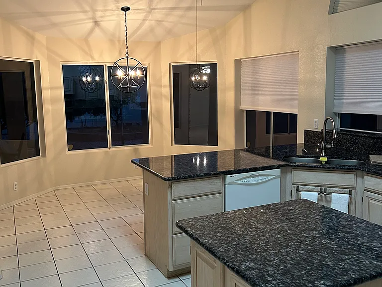 W Rose Pilar Ct — Photo 3