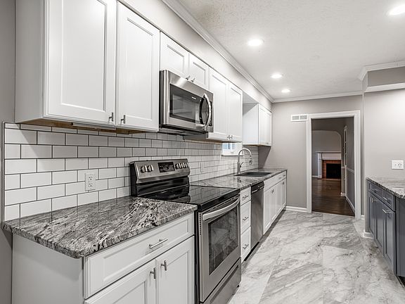 3rd image of 5726 Crittenden Ave