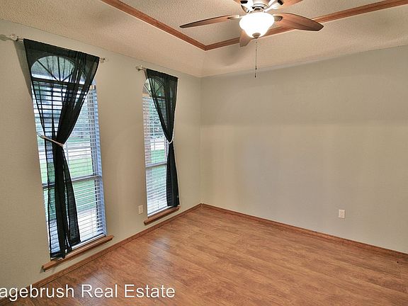 4th image of 108 Rosewood Dr