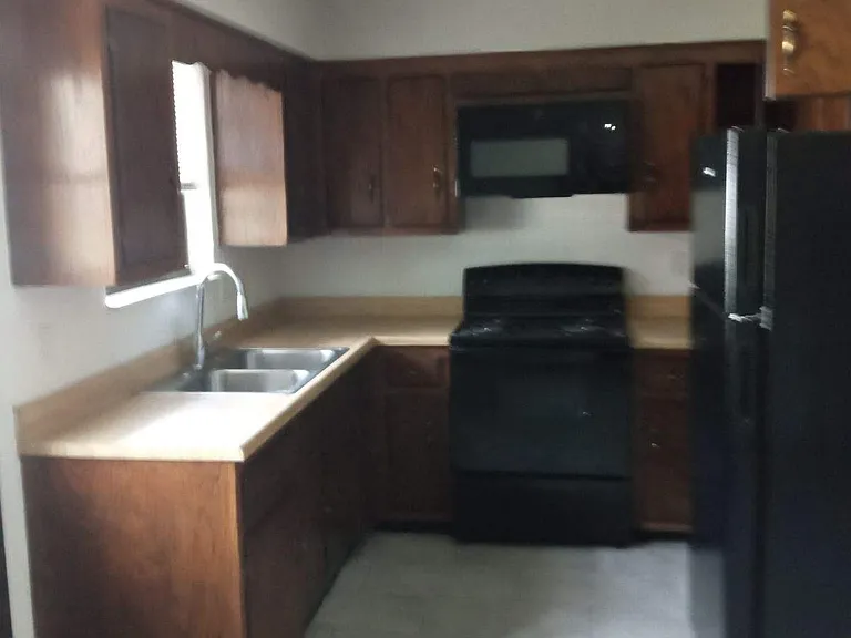 408 & 410 Oklahoma St #2 — Photo 2
