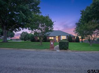 800 Rico Dr, Athens, TX 75751