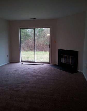 5th image of 12 Quince Ct