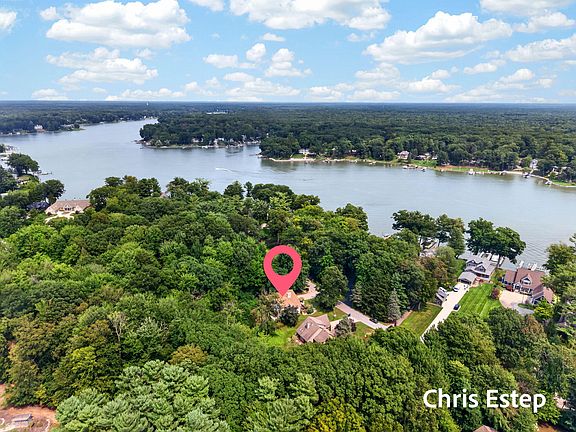 2nd image of 18127 Lovell Rd