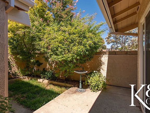 5th image of 2203 Portola Ln