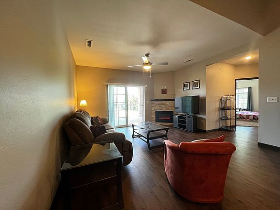 2nd image of 2863 Spring Rose Cir APT 302