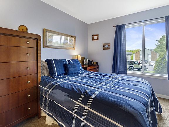 4th image of 807 Cascade Ct #807