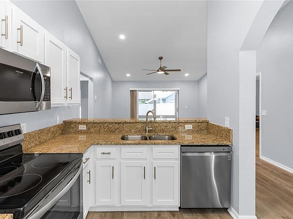 5th image of 17020 Woodcrest Way