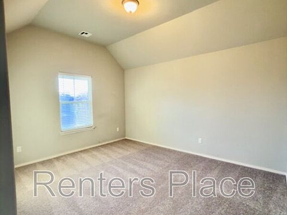5th image of 1402 E New Orleans Pl