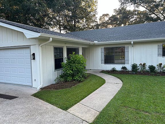 5th image of 725 W Lakeshore Dr