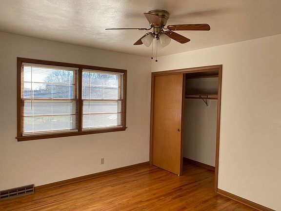 5th image of 324 E 7th St Unit 3
