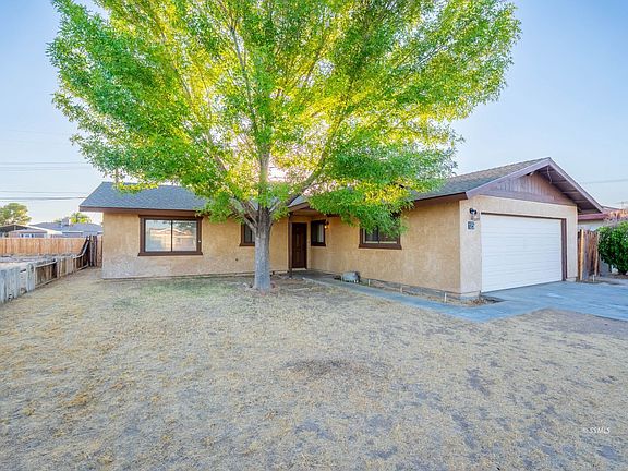 3rd image of 125 S Holly Canyon Dr
