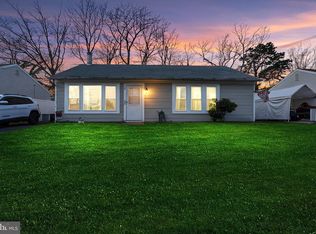 24 Anchor Rd, Barnegat, NJ 08005