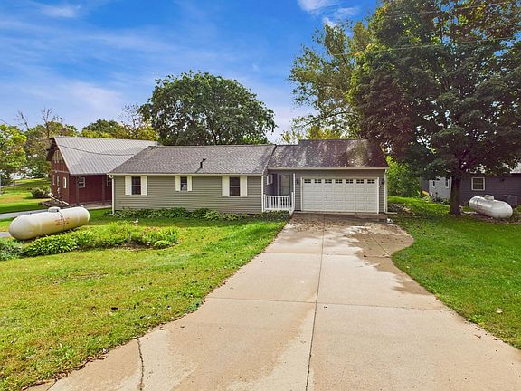 2nd image of 20556 Elkview Rd