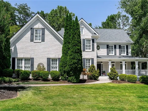 705 Clubside Dr, Roswell, GA 30076
