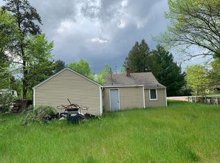 9031 Hollywood Rd, Nekoosa, WI 54457