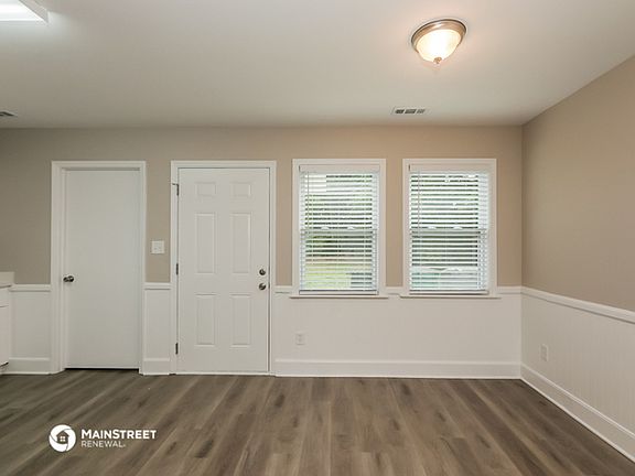 4th image of 9002 Gladden Ct