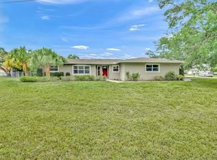 98 Johnnycake Dr, Naples, FL 34110