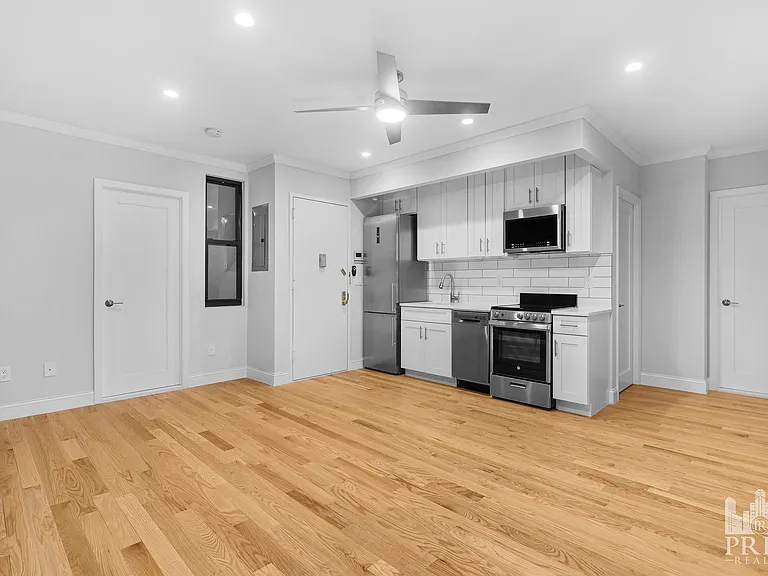 312 E 83rd St #3W — Photo 2
