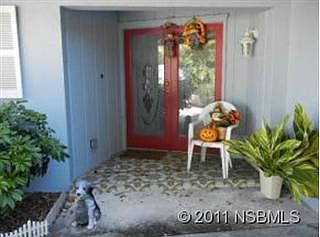 3rd image of 701 Fairway Dr