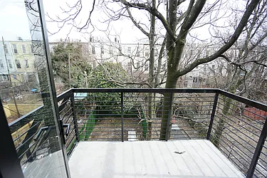 Rented by Rennit Inc.