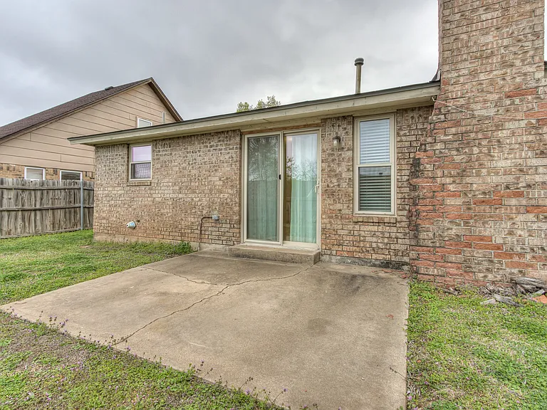 8413 Bigwood Dr — Photo 32