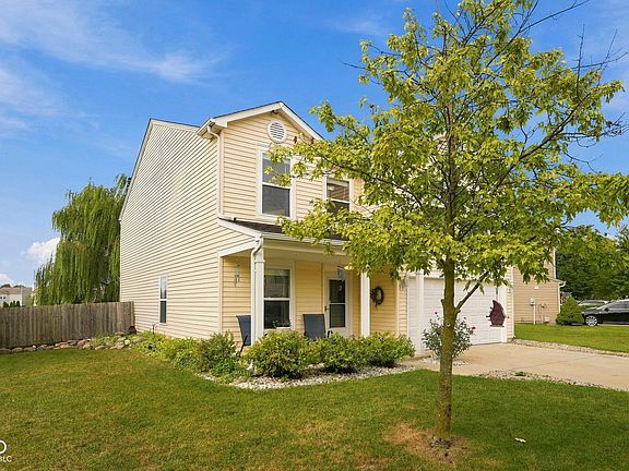 3rd image of 2274 Hampton Dr