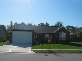 913 Pacific Crossing Dr, O'Fallon, IL 62269