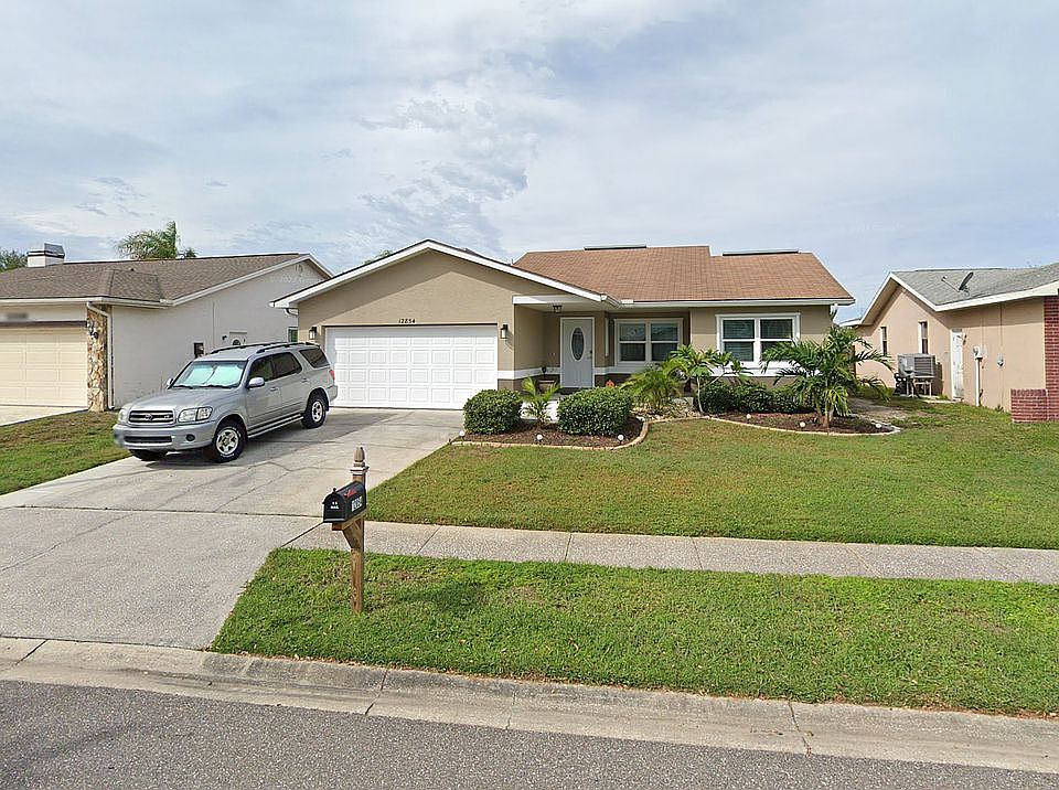 1st image of 12854 Pine Way Dr