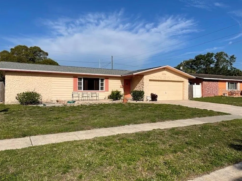 1884 Yale Dr
