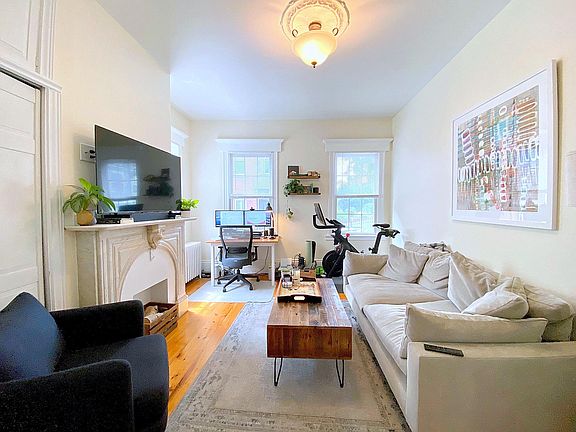 2nd image of 29 Auburn St