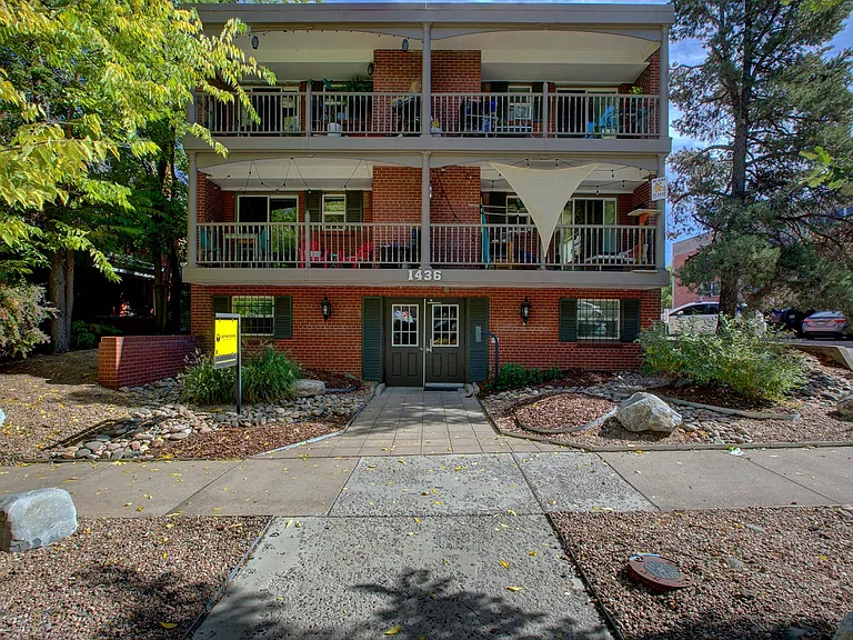 1436 Williams — Photo 7