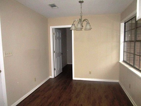 4th image of 312 E Court Ave