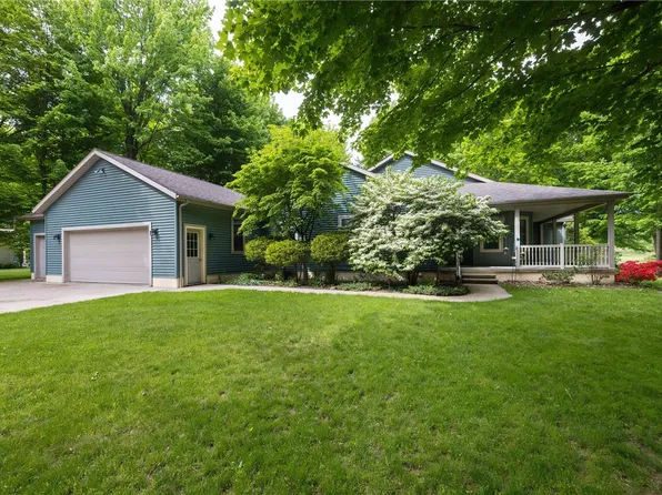 8661 Lynmar Dr, Girard, PA 16417