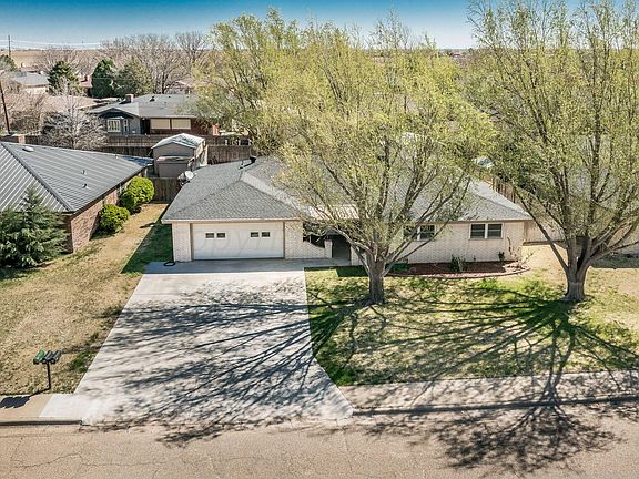 618 Forrest Dr Dumas Tx 79029 Mls 24 3412 Zillow