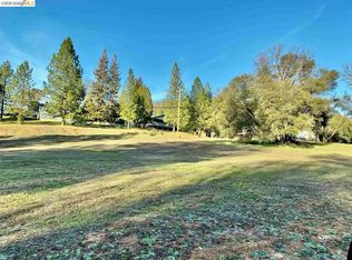 19626 Cottonwood St, Groveland, CA 95321