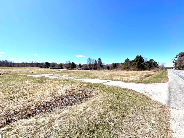8861 Thirteen Mile Rd, Bear Lake, MI 49614